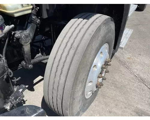FREIGHTLINER M211264ST Vehicle For Sale