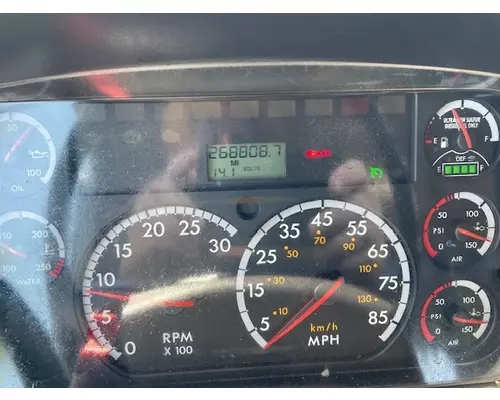 FREIGHTLINER M211264ST Vehicle For Sale