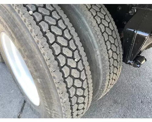 FREIGHTLINER M211264ST Vehicle For Sale