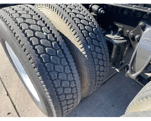 FREIGHTLINER M211264ST Vehicle For Sale