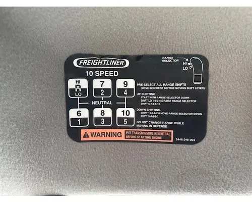 FREIGHTLINER M211264ST Vehicle For Sale