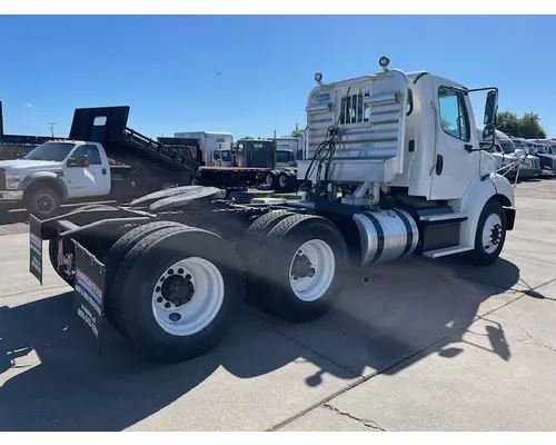 FREIGHTLINER M211264ST Vehicle For Sale