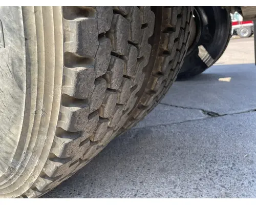 FREIGHTLINER M211264ST Vehicle For Sale
