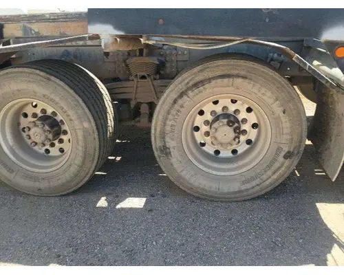 FREIGHTLINER M211284ST Vehicle For Sale