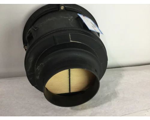 FREIGHTLINER M2 AIR CLEANER