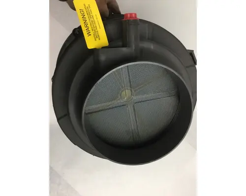 FREIGHTLINER M2 AIR CLEANER