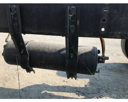 FREIGHTLINER M2 AIR TANK