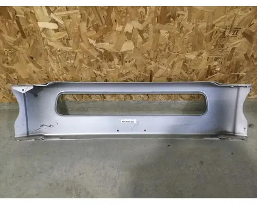 FREIGHTLINER M2 BUMPER CENTER