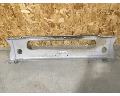 FREIGHTLINER M2 BUMPER CENTER