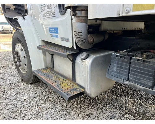 FREIGHTLINER M2 Battery Box
