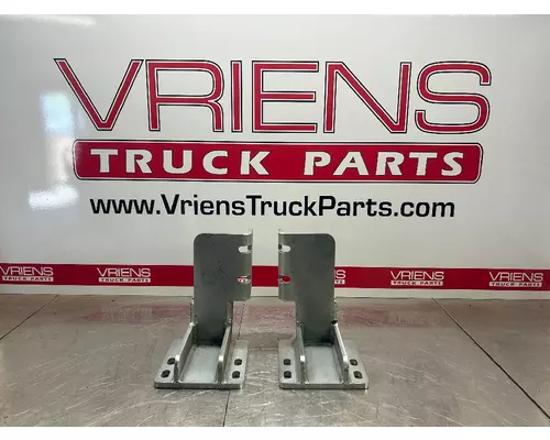 FREIGHTLINER M2 Brackets, Misc.