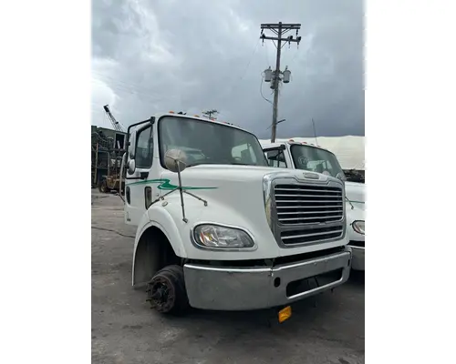 FREIGHTLINER M2 Bumper Assembly, Front