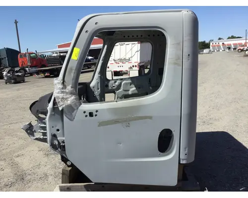 FREIGHTLINER M2 CAB ASSEMBLY
