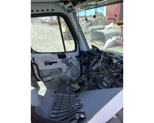 FREIGHTLINER M2 CAB ASSEMBLY