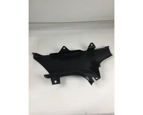FREIGHTLINER M2 COWL