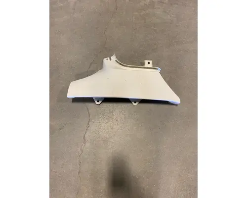 FREIGHTLINER M2 COWL