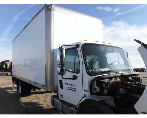 FREIGHTLINER M2 Cab Clip