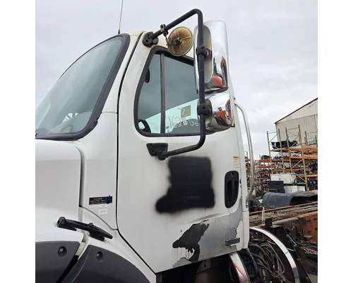 FREIGHTLINER M2 Cab