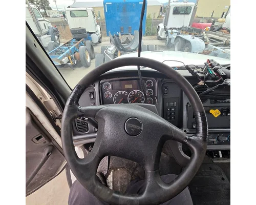FREIGHTLINER M2 Cab