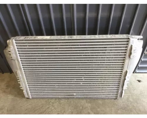 FREIGHTLINER M2 Charge Air Cooler (ATAAC)