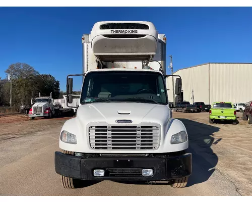 FREIGHTLINER M2 Complete Vehicles