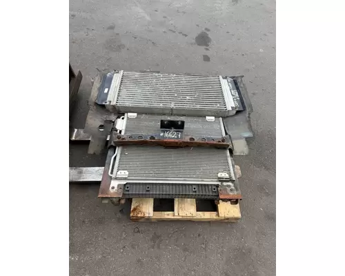 FREIGHTLINER M2 Cooling Assy. (Rad., Cond., ATAAC)