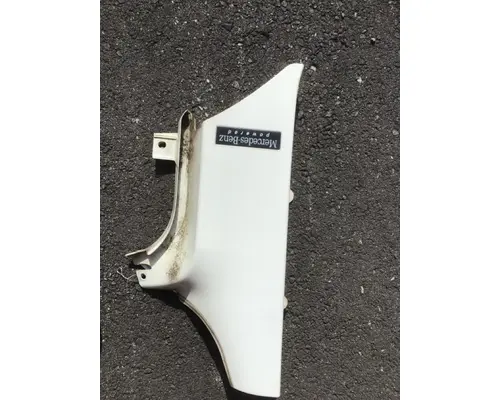 FREIGHTLINER M2 Cowl