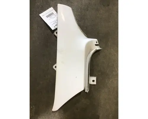 FREIGHTLINER M2 Cowl