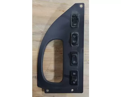 FREIGHTLINER M2 Dash Panel