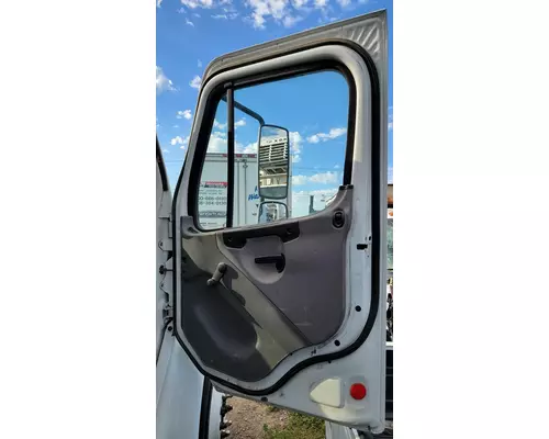 FREIGHTLINER M2 Door Assembly, Front