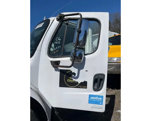 FREIGHTLINER M2 Door Assembly, Front