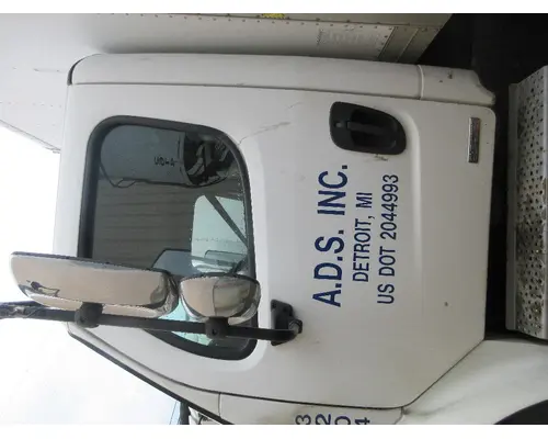 FREIGHTLINER M2 Door Assembly, Front
