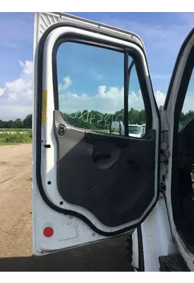 FREIGHTLINER M2 Doors