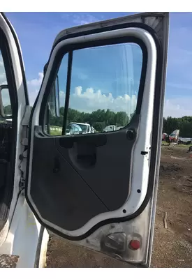 FREIGHTLINER M2 Doors