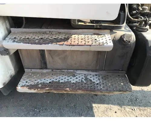 FREIGHTLINER M2 FUEL TANK