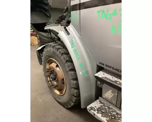 FREIGHTLINER M2 Fender Extension