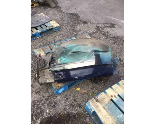 FREIGHTLINER M2 Fender Extension
