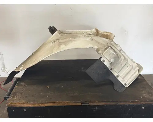 FREIGHTLINER M2 Fender Extension