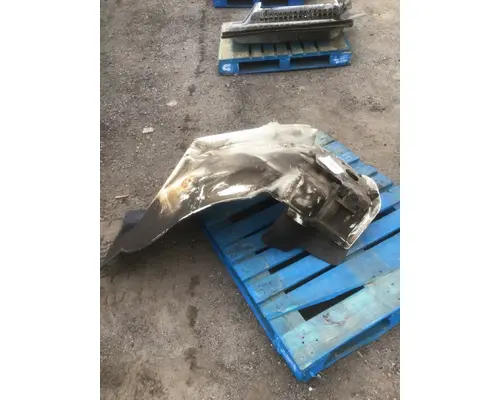 FREIGHTLINER M2 Fender Extension
