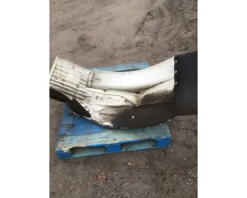 FREIGHTLINER M2 Fender Extension