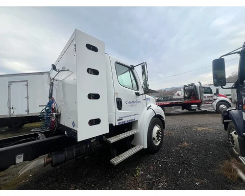 FREIGHTLINER M2 Fender Extension