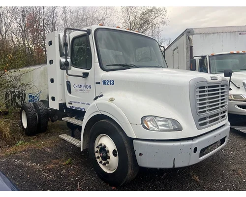 FREIGHTLINER M2 Fender Extension