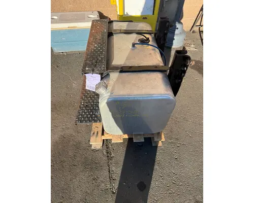 FREIGHTLINER M2 Fuel Tank