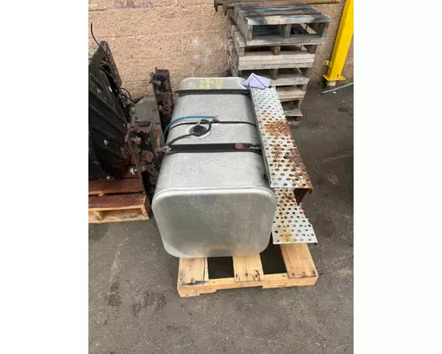 FREIGHTLINER M2 Fuel Tank