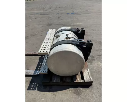 FREIGHTLINER M2 Fuel Tank