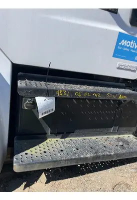 FREIGHTLINER M2 Fuel Tank