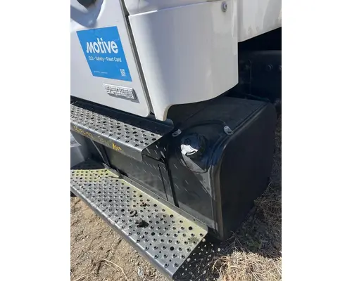 FREIGHTLINER M2 Fuel Tank