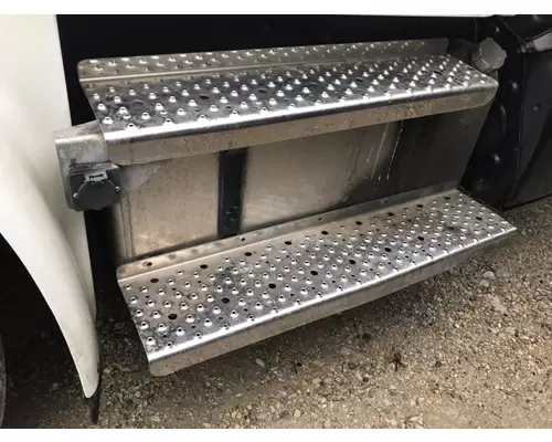 FREIGHTLINER M2 Fuel Tank