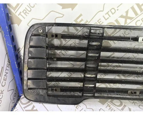 FREIGHTLINER M2 Grille