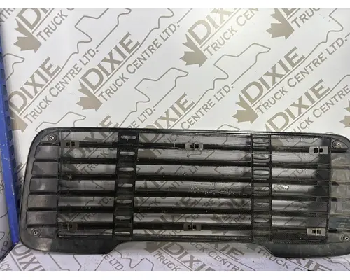 FREIGHTLINER M2 Grille